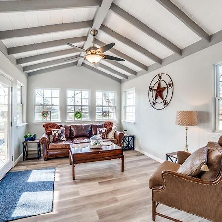 5 Bdrm Home On 2 Acres Mins To Wineries Private Heated Pool And Hot Tub Johnson City Exteriér fotografie