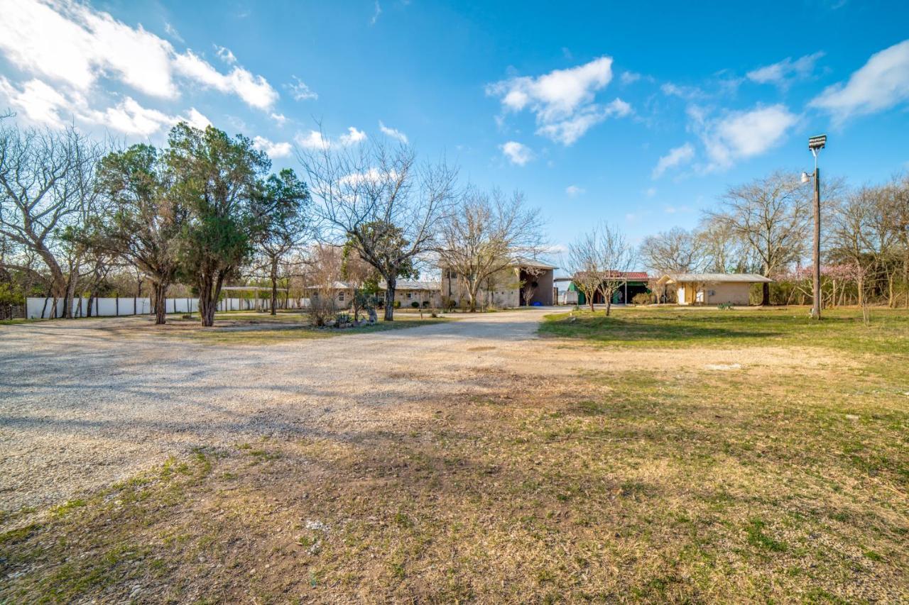 5 Bdrm Home On 2 Acres Mins To Wineries Private Heated Pool And Hot Tub Johnson City Exteriér fotografie